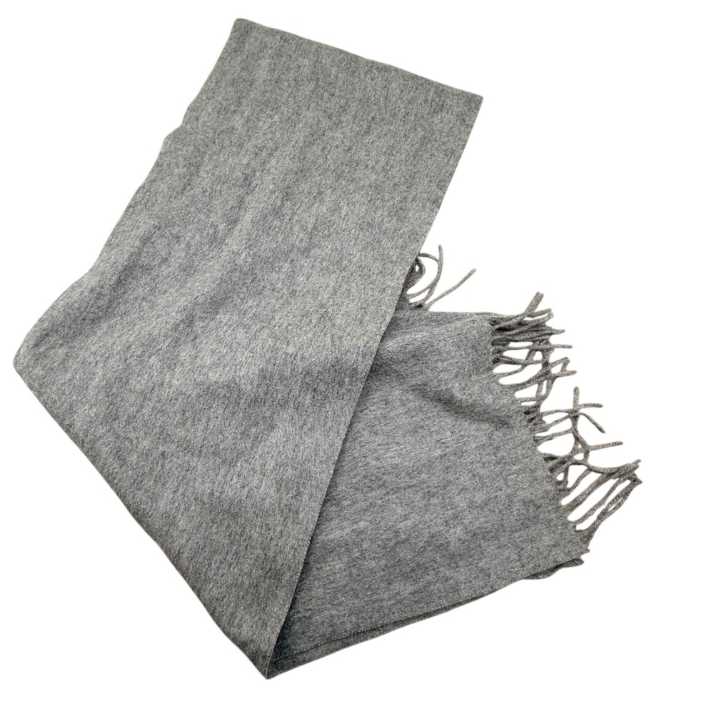 Guy Laroche 100% Pure Cashmere Scarf Gray Heathered Fringe Trim Made in Mongolia
